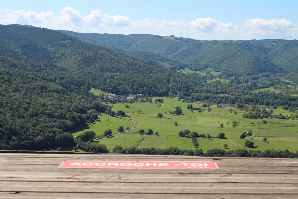 Gite De La Genevriere Saint-Chamant Екстер'єр фото